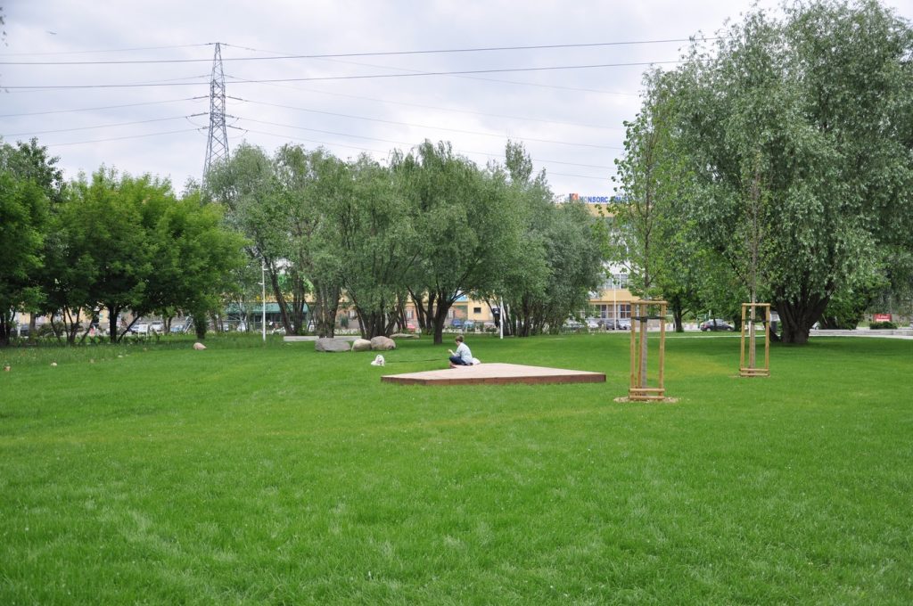 EKOpark-w-Ursusie-polana-03